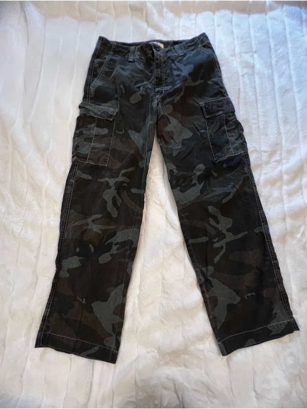 Old Navy Men's 34x34 Black & Gray Camo Cargo Pants Thick sturdy straight leg